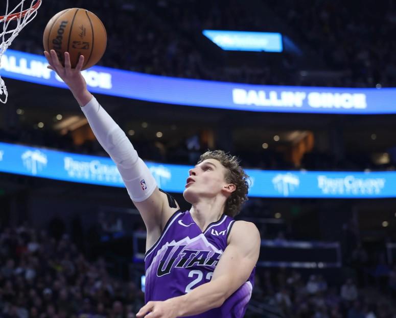 爱游戏官网网页版入口-犹他爵士发布备战花絮，窗口期止住颓势，NBA季后赛任务艰巨，训练强度明显提升-爱游戏官网网页版入口