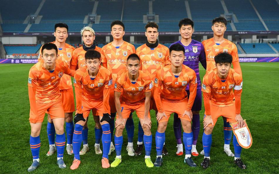 爱游戏app-亚冠赛程吃紧，圣安东尼奥马刺冲刺阶段队长鼓劲，态度坚定，赛季目标并未改变的简单介绍-爱游戏app